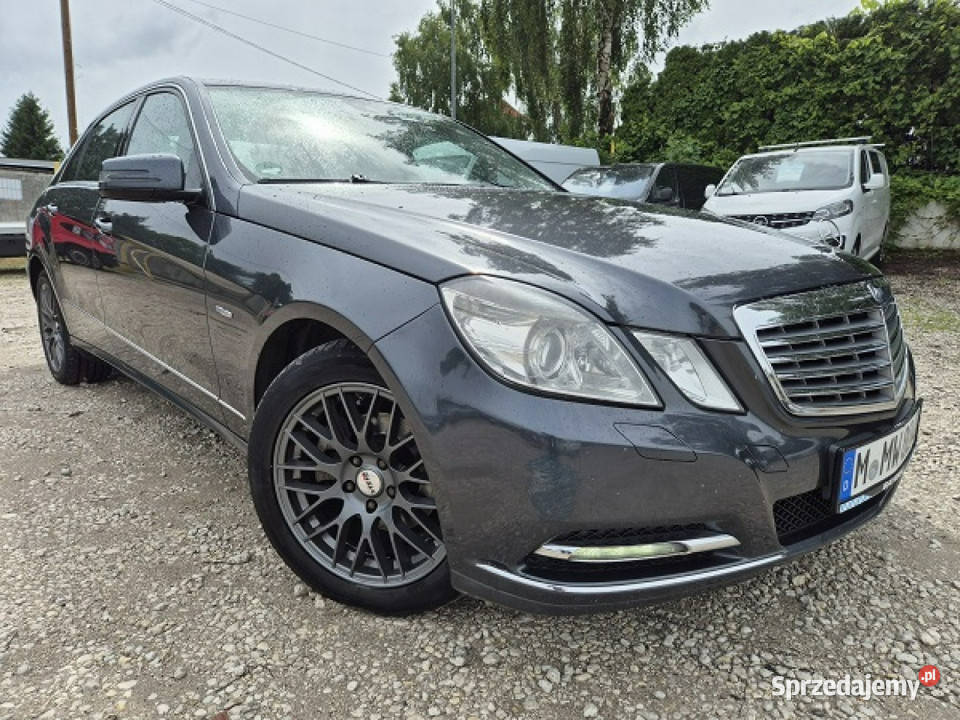 Mercedes E 200 Zadbany Super stanNavi W212 2009 elektrycznie ustawiane fotele kujawsko-pomorskie
