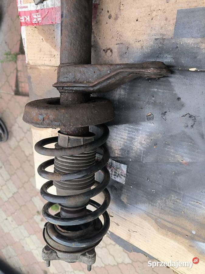 Saab 900 zwrotnica amortyzator zawieszenie prawa osobowe Stalowa Wola