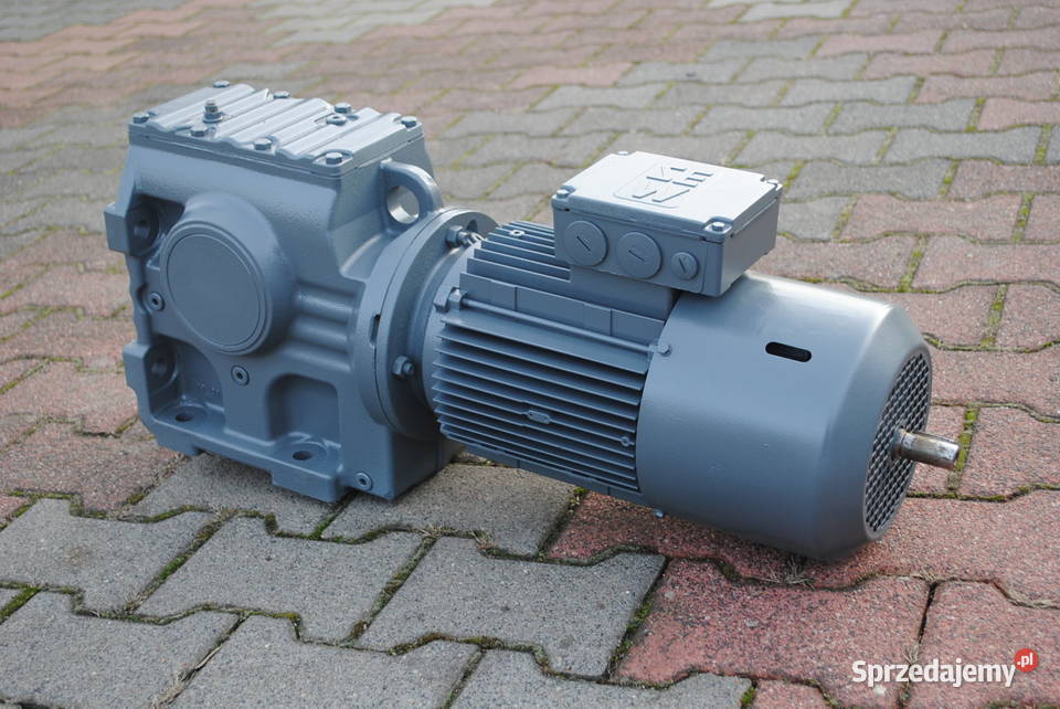 Motoreduktor kątowy 22kw 67obrmin z hamulcem SEW Kargowa
