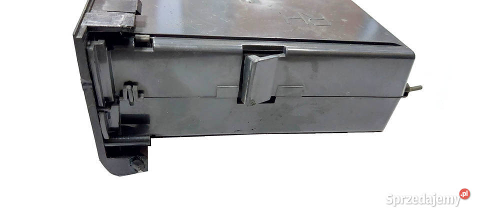 SCHOWEK PÓŁKA OBOK RADIA VOLVO S80 19982003 Wyposażenie wnętrza Ruda Śląska sprzedam