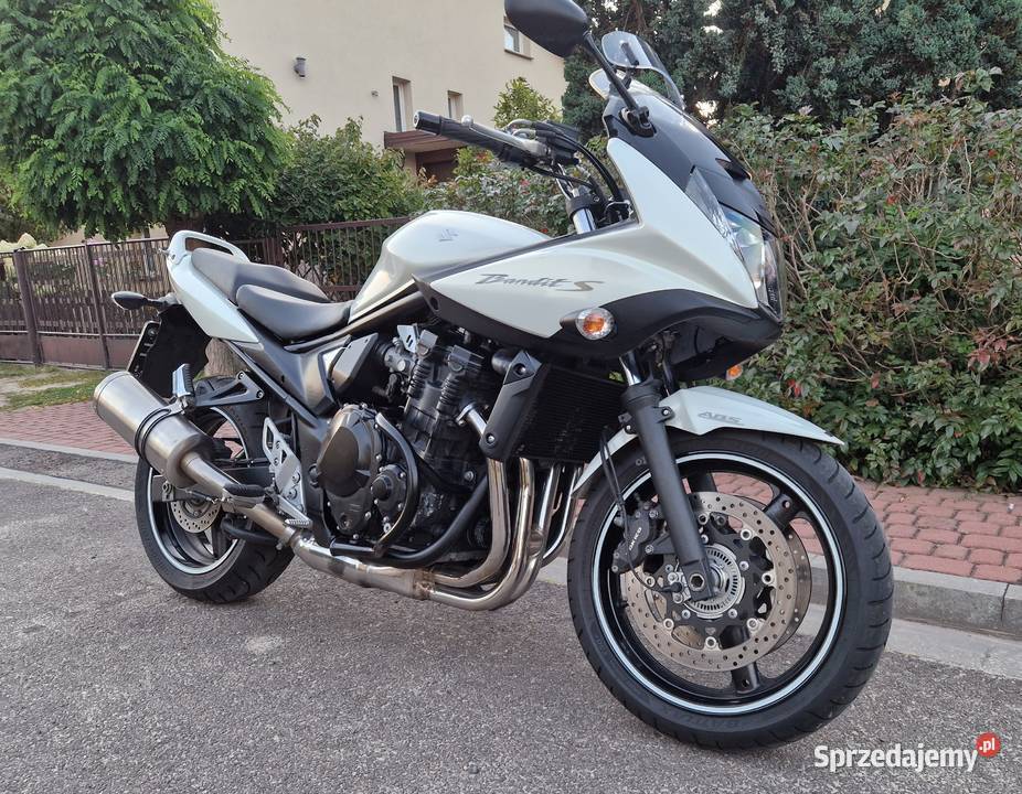 Suzuki Bandit GSF650S 2012 ABS Rok produkcji 2012 Malanów
