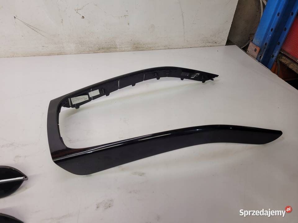 DEKOR TUNELU AUDI A4 B8 A5 8K0863305P BLACK Przystajń