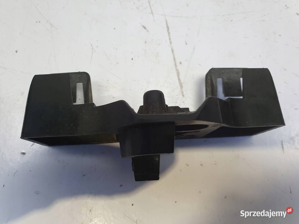 Volvo V90 II ŚRODKOWY WSPORNIK ZDERZAKA Przód osobowe Chełm
