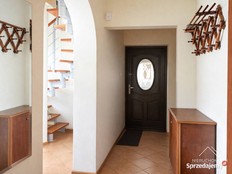 DOM do wprowadzenia spokojna okolica Zduńska łódzkie Zduńska Wola