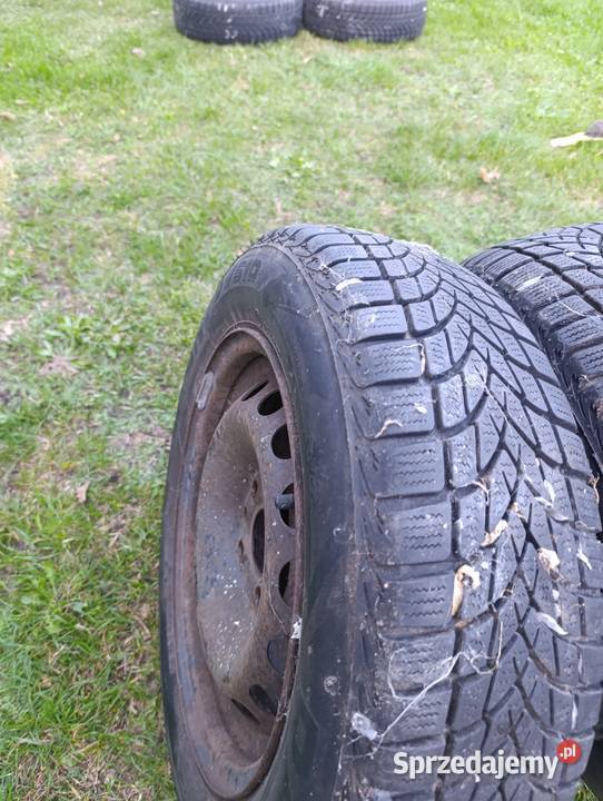 Komplet opon zimowych 1756514 sprzedam