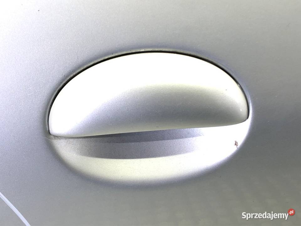 DRZWI PRAWY TYŁ PEUGEOT 206 Hatchback 9812 osobowe podkarpackie