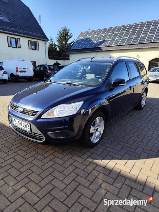 Ford Focus 18 Benz 156 stan