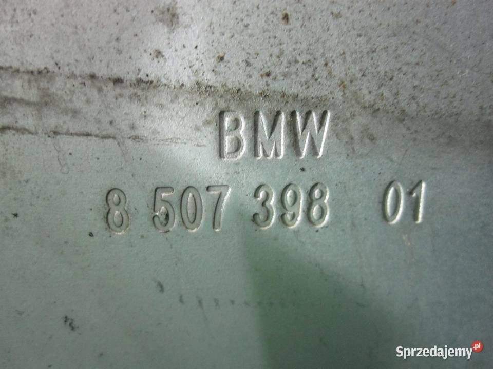 BMW 1 20 D N47D20C 139 mocowanie modułu świec Układ elektryczny silnika