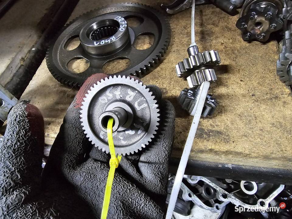 Suzuki DR 800 750 zębatka zębatki tryb tryby Zębatki napędowe dolnośląskie Jelenia Góra