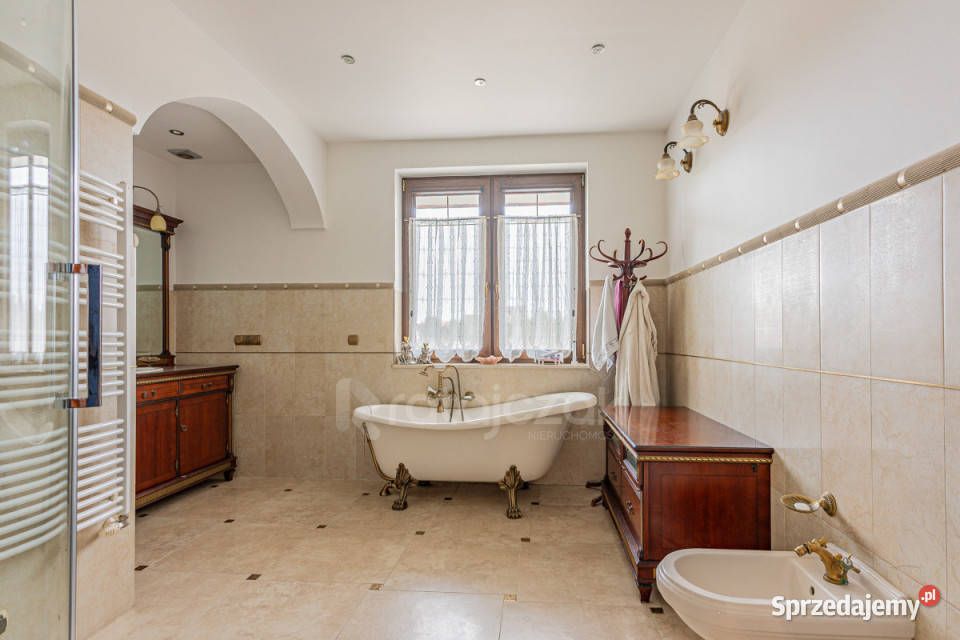 Dom wolnostojący 228m2 Kielno wolnostojący