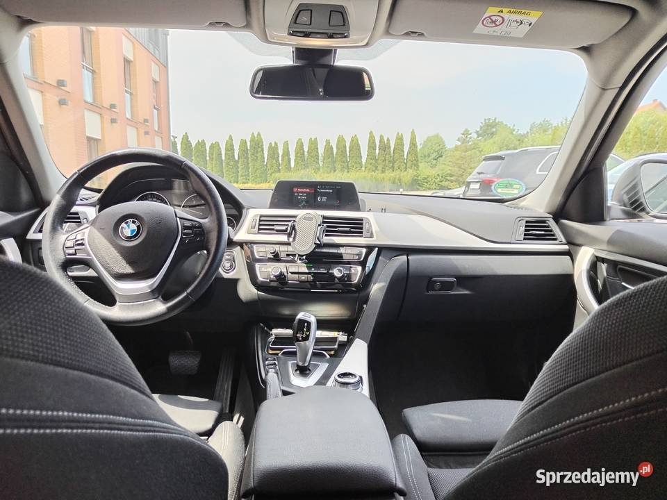 BMW 318D F31 20 150 45l100 automat prywatna odtwarzacz DVD Busko-Zdrój sprzedam