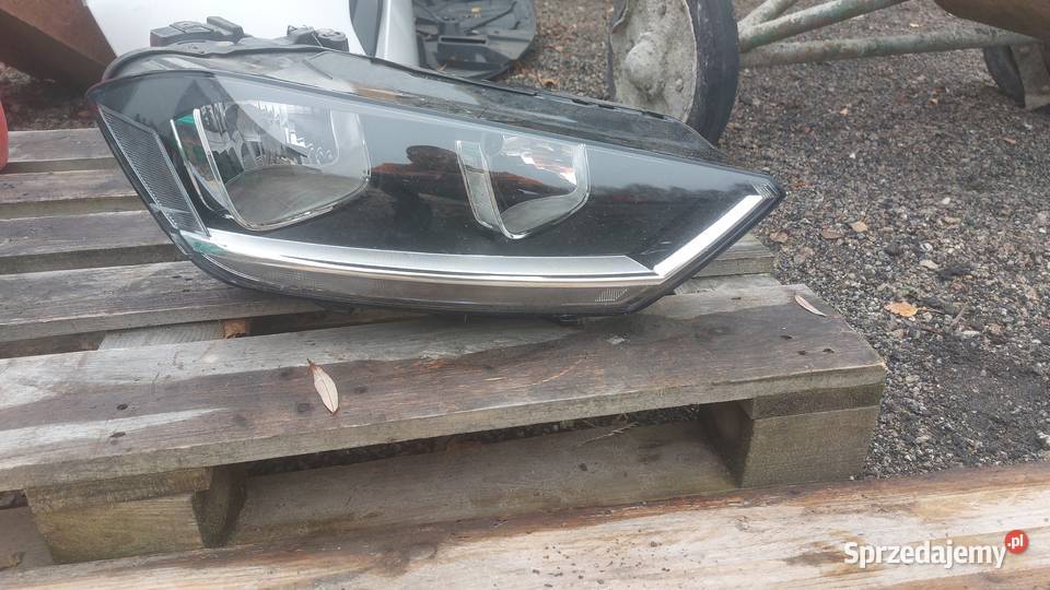 VW Golf VII Sportsvan lampa prawa przód Lampy przednie wielkopolskie Iwanowice
