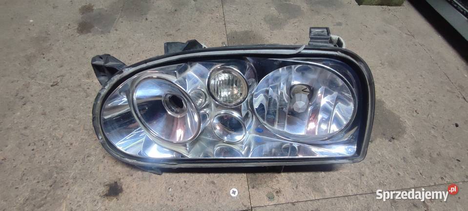VW GOLF III REFLEKTOR LAMPA PRZEDNIA PRAWA HELLA osobowe dolnośląskie Trzebnica