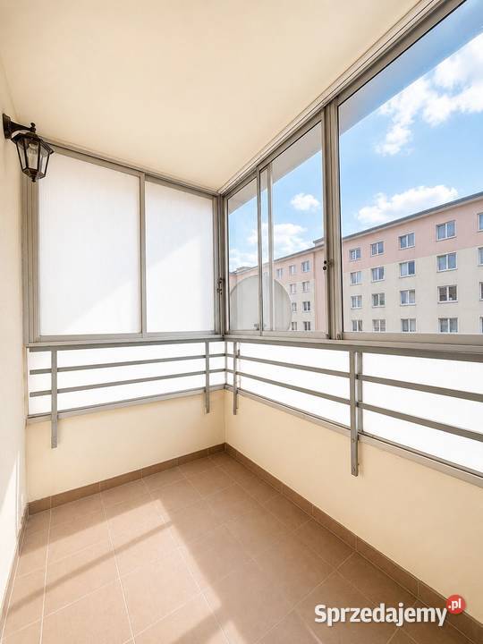 2 pokoje z balkonem i garazem Kraków