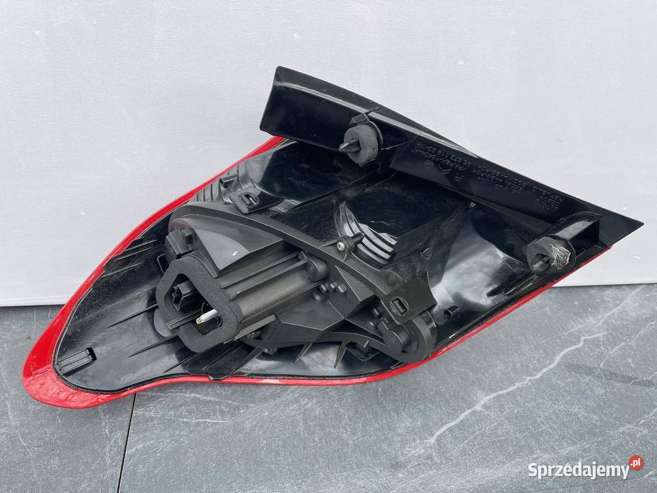 CITROEN C4 PRAWA LAMPA TYŁ CAŁA