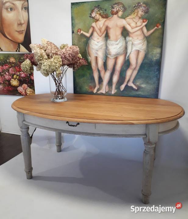 Dębowy stół w rustykalnym  stylu