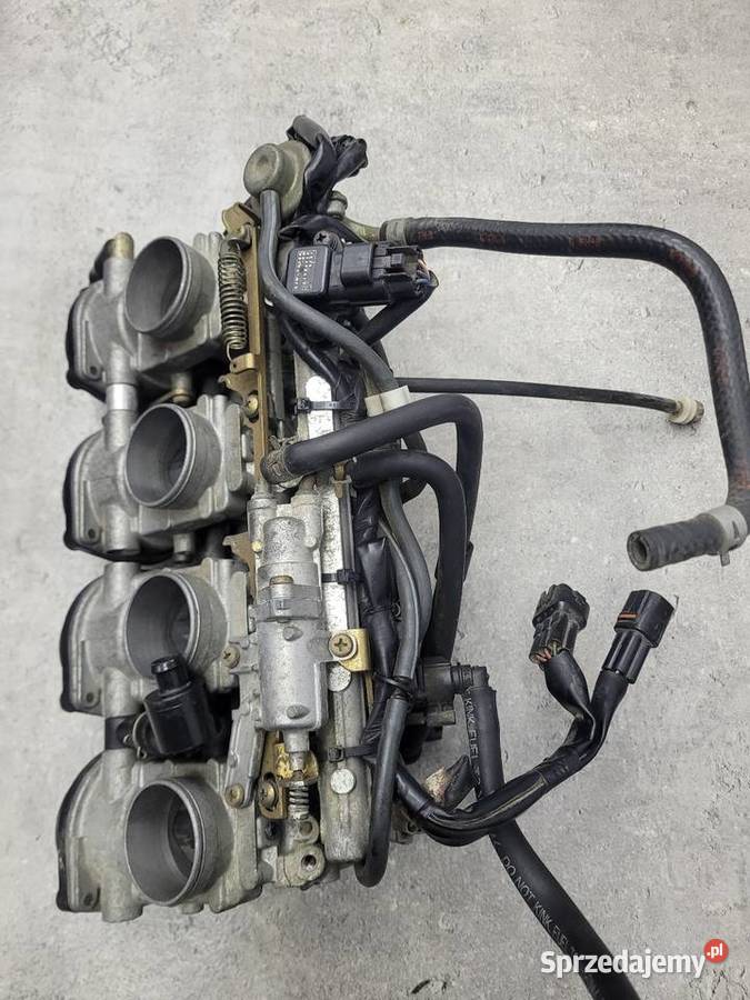 YAMAHA R 1 R1 RN09 0203 PRZEPUSTNICE WTRYSKI Układ paliwowy wielkopolskie Nowy Tomyśl sprzedam