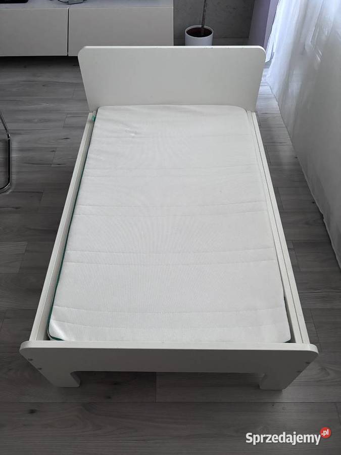 Łóżko rozsuwane IKEA 135x90 do 205x90 dolnośląskie Żmigród