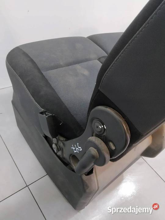FOTELE PRAWY PASAŻERA KANAPA EU Renault Master sprzedam