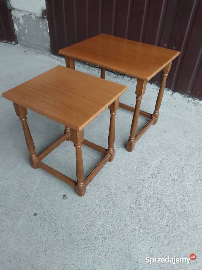 dwa stoliki 712 Byczyna