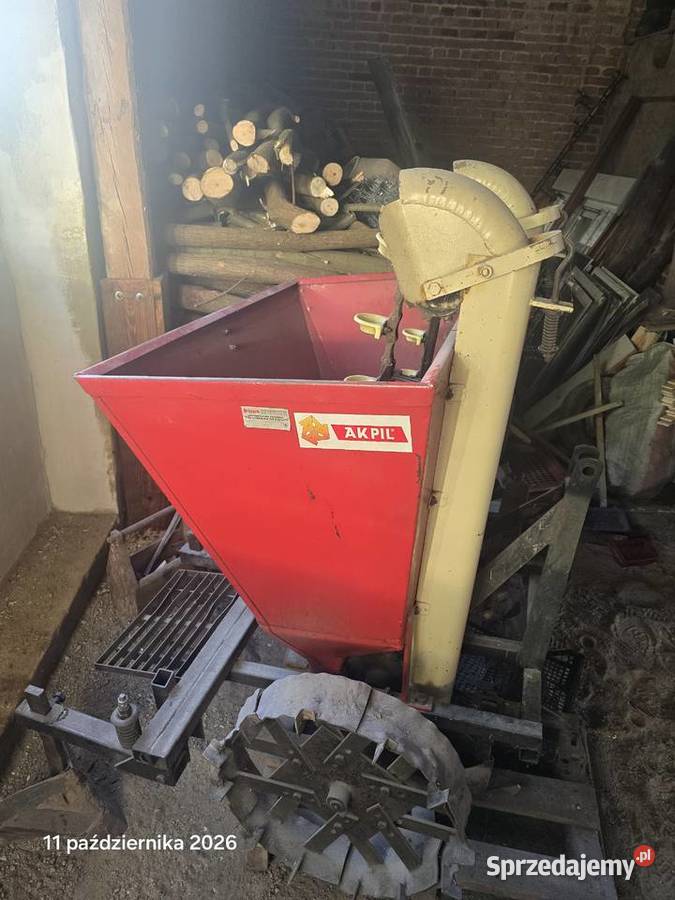 sadzarka do ziemniaków c 330 c360 Rok produkcji 1996 dolnośląskie Wołów