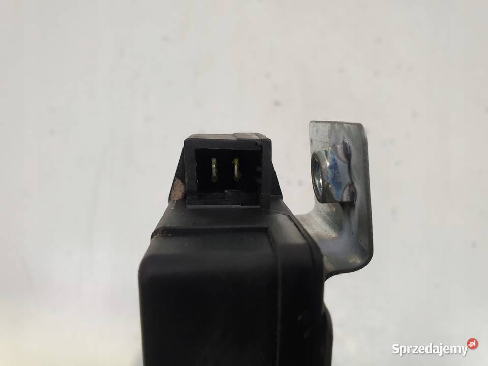 Mitsubishi Space Star SIŁOWNIK KLAPKI WLEWU