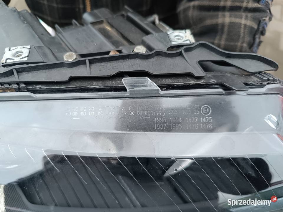 Audi A8 D3 Reflektory Przednie Bi Xenon ciemne Częstochowa