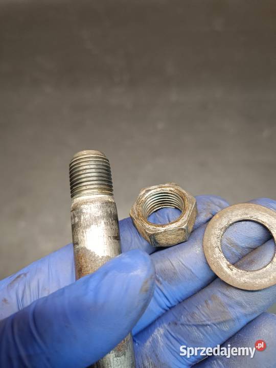 Oś ośka wahacza szpilka śruba mocowanie części