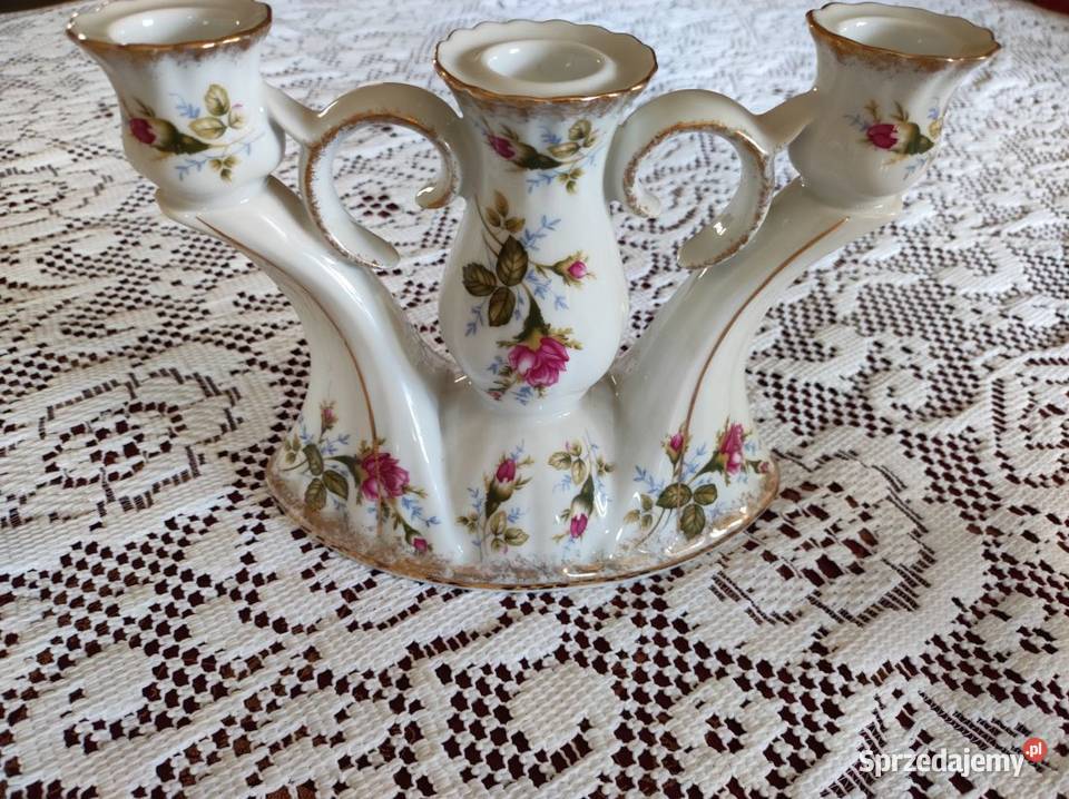 Porcelanowy trójramienny świecznik Chodzież