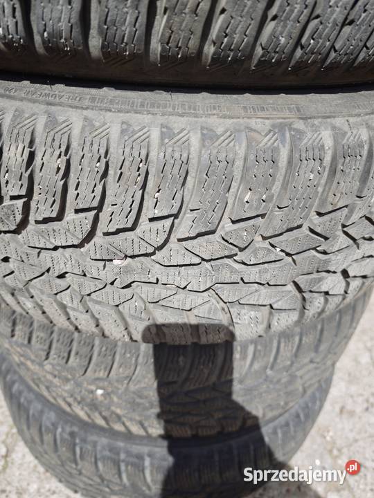 Opony zimowe Nokian 20555r16 55 sprzedam