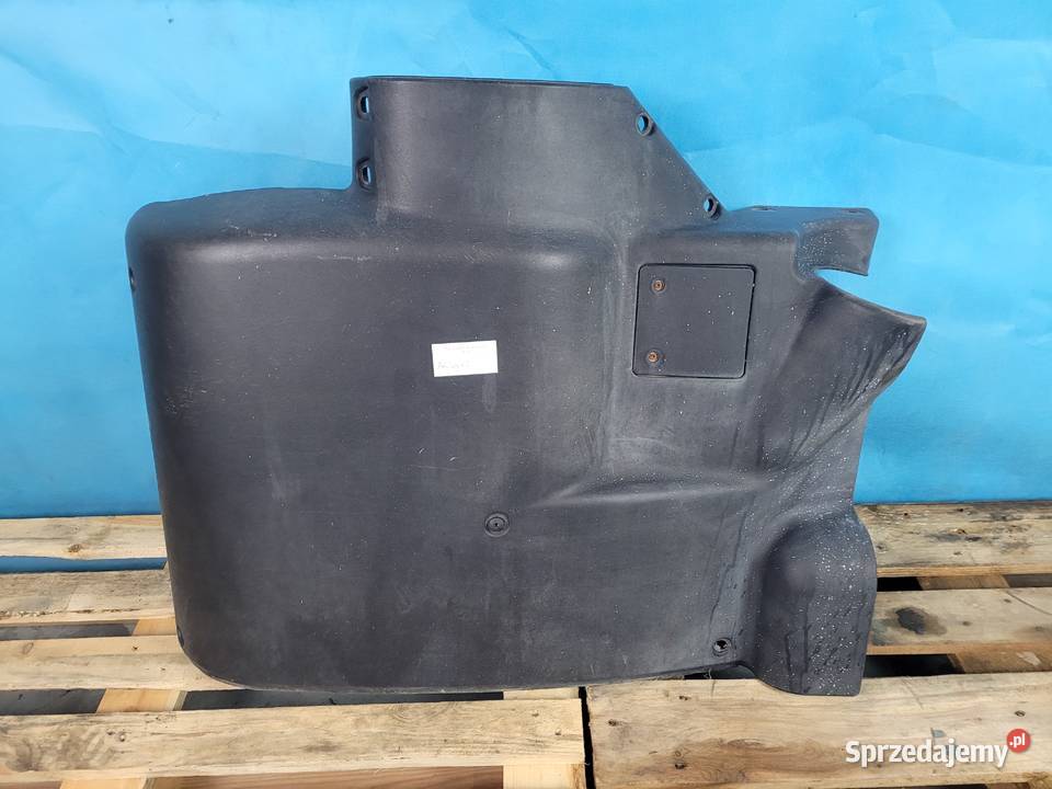 CASE IH PUMA 145 12r OBUDOWA TŁUMIKA WYDECHOWEGO Kolno