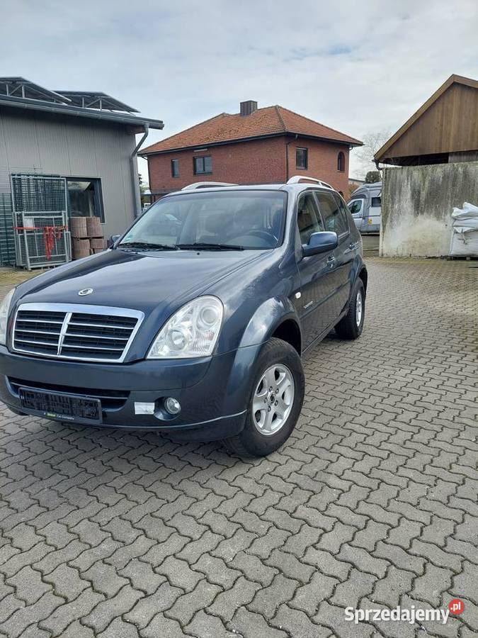 SsangYong REXTON 270 Xdi Premium 164KM Milicz