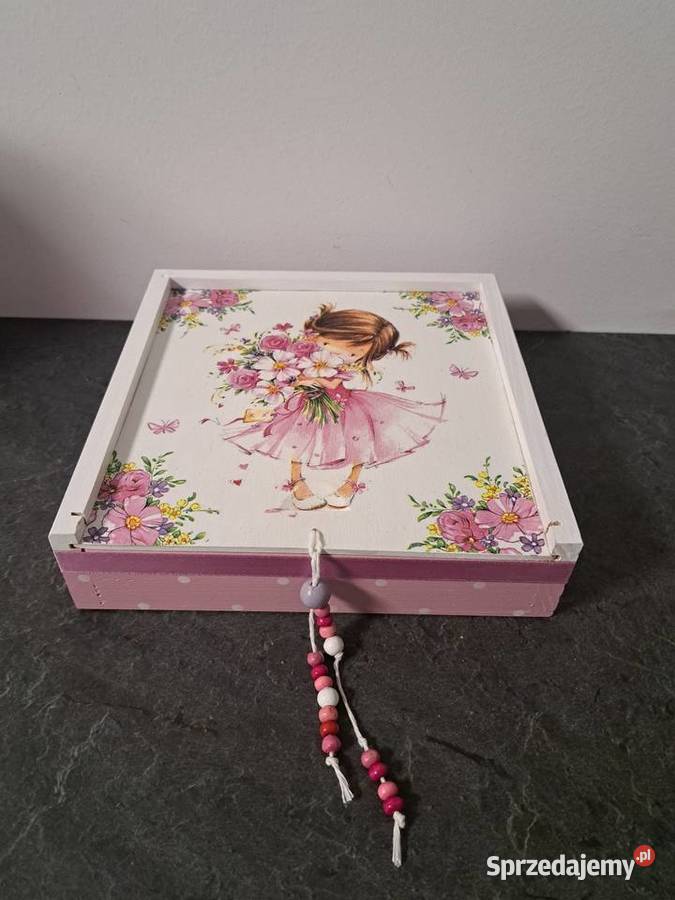 Szkatułka z dziewczynką pudełko wysuwane Zegarki i Biżuteria Kędzierzyn-Koźle