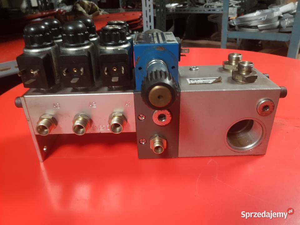 0952583000 Rozdzielacz BOSCH Do pras i owijarek Sulechów