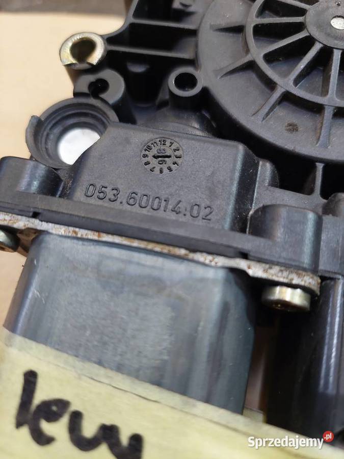 SILNICZEK SZYBY LEWY PRZOD AUDI A4 B5 1998 19TDI osobowe Kłobuck sprzedam