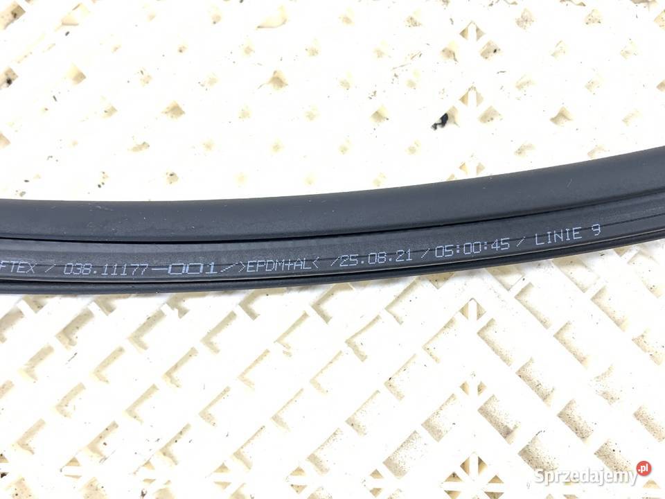 USZCZELKA DRZWI PRZÓD PRAWA BMW F44 Wentylacja