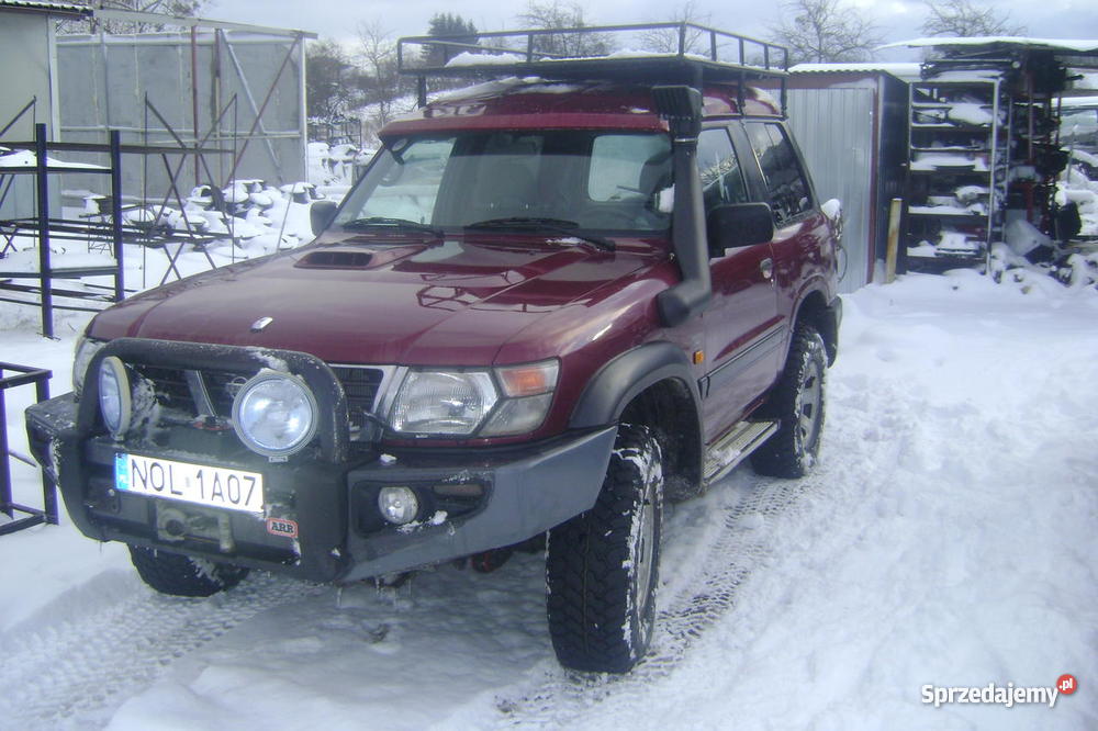 Nissan Patrol wiśniowy Nowa Wieś Mała