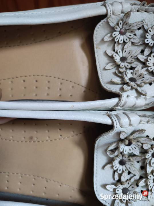 białe skórkowe loafersy żeglarskie baleriny 245cm