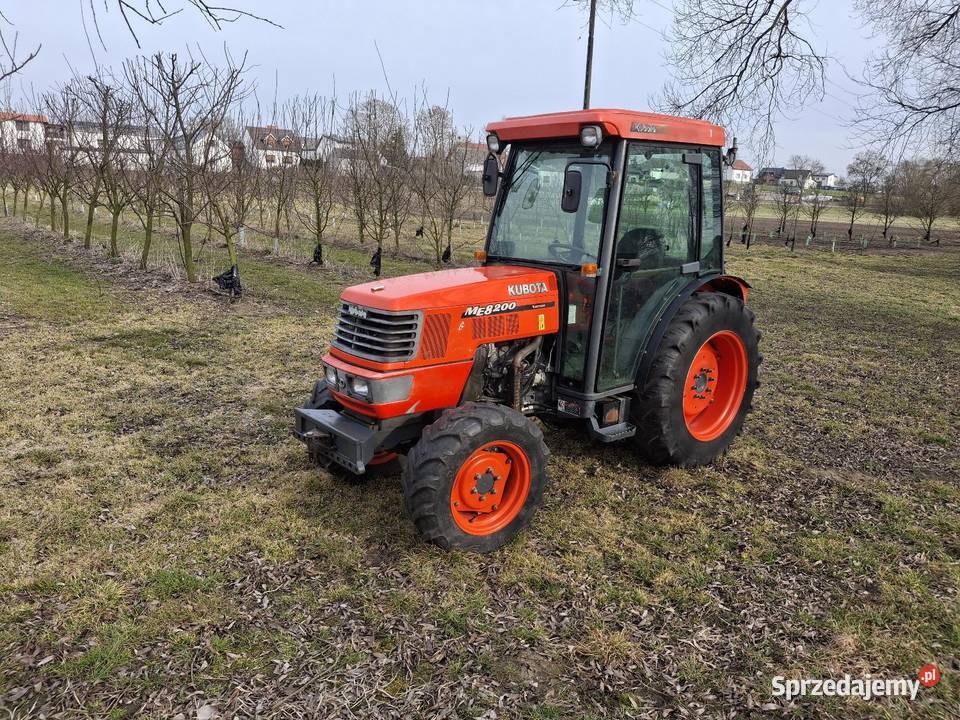 Ciągnik sadowniczy Kubota M8200 narrow Szamarzewo
