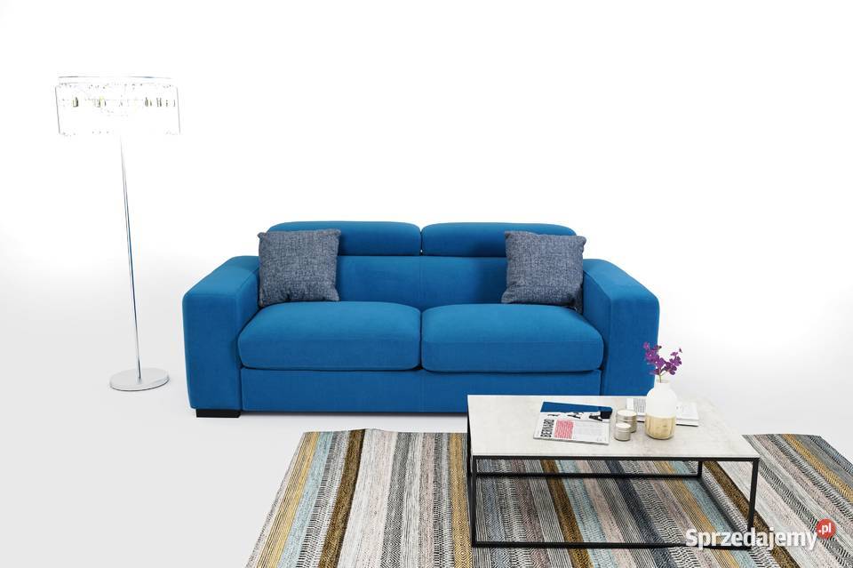 Niebieska sofa z regulowanymi zagłówkami Wanat