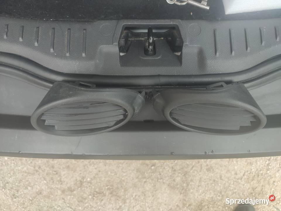 Zaślepka halogena ford focus mk3 osobowe
