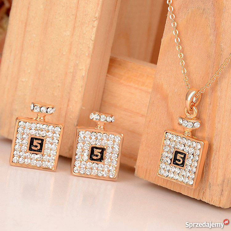 Wspaniały komplet Chanel 5 Wisiorek i kolczyki