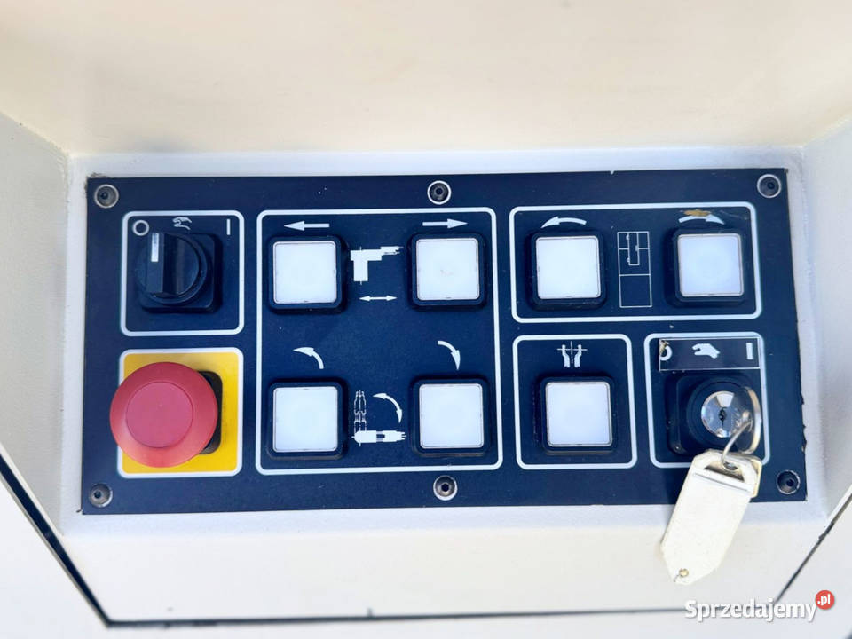 Frezarka CNC HERMLE UWF 900 E magazyn 32 z lubuskie Zabór