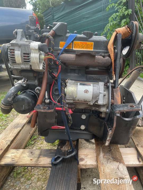 Silnik Kubota D905E z pompą hydrauliczną Dębica