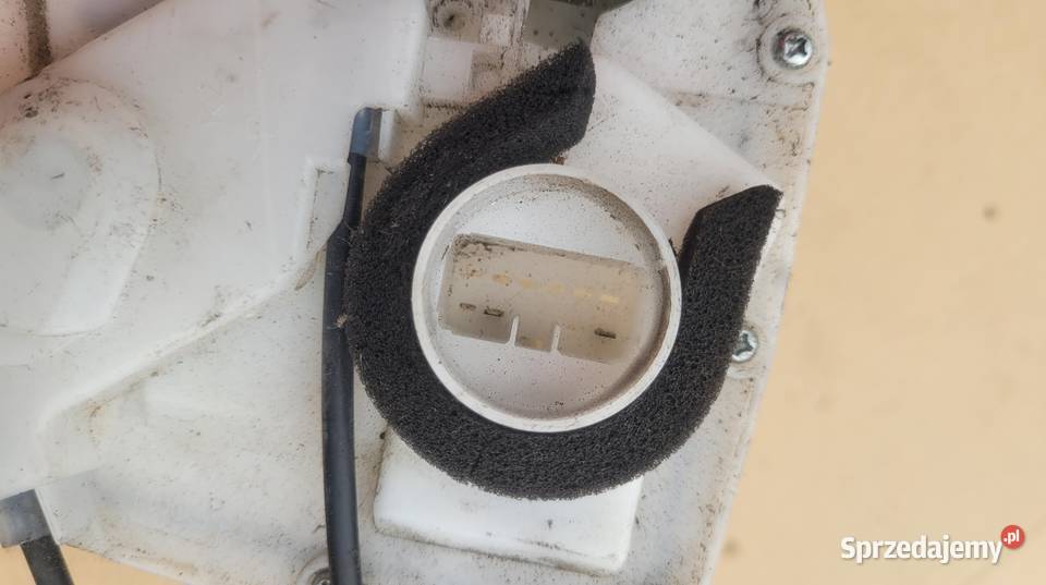 SUZUKI SWIFT MK7 ZAMEK TYŁ PRAWY 8230168LA1 83 Ruda Śląska