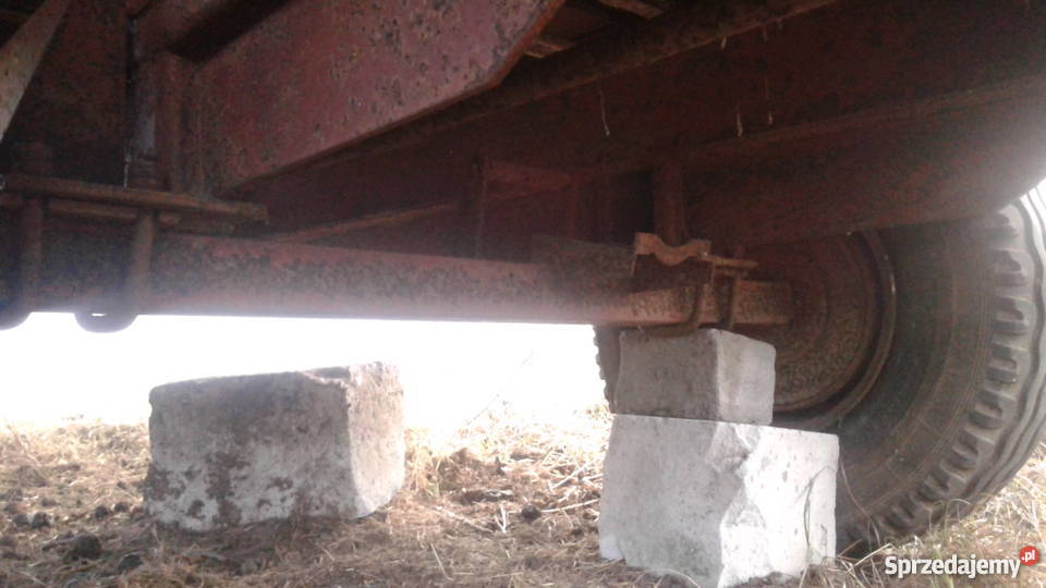 Jednoosiowy rozrzutnik obornika 35t Agromet Lidzbark