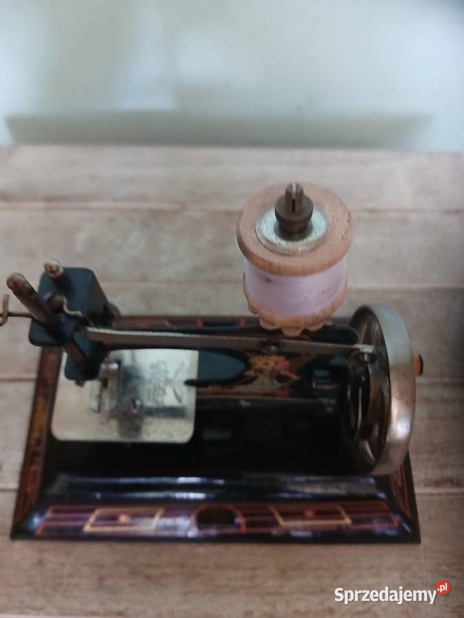 Zabytkowa miniaturowa maszyna do szycia Kraków