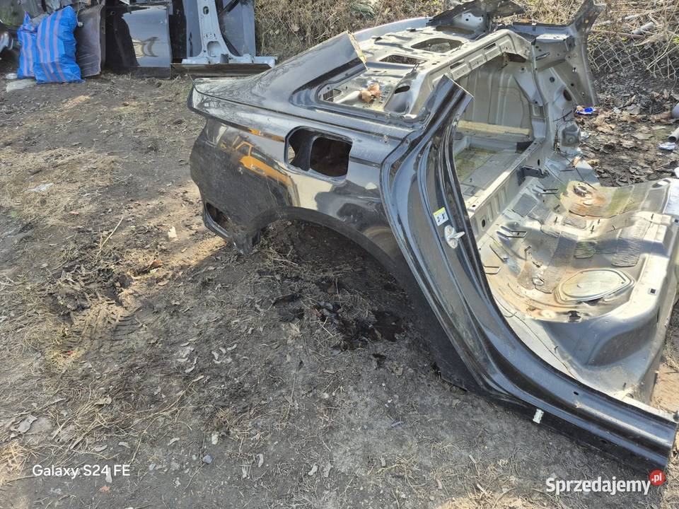 Błotnik prawy tył z wanną Audi A6 c8 Mława