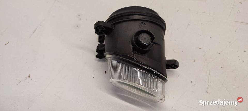 MERCEDES VITO W447 HALOGEN PRAWY A2128201056 sprzedam