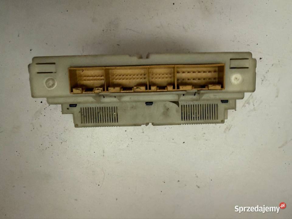 PANEL KLIMATYZACJI VW PASSAT B5 Panele sterowania, przełączniki Panele sterowania, przełączniki Ostrzeszów
